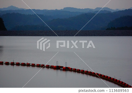 The embankment and lake of Gozenyama Dam The embankment and lake of Gozenyama Dam 113689563