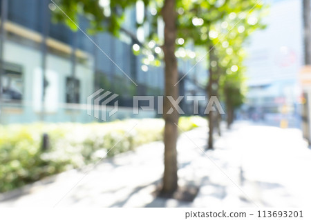 初夏商業區背景虛化 初夏商業區背景虛化 113693201