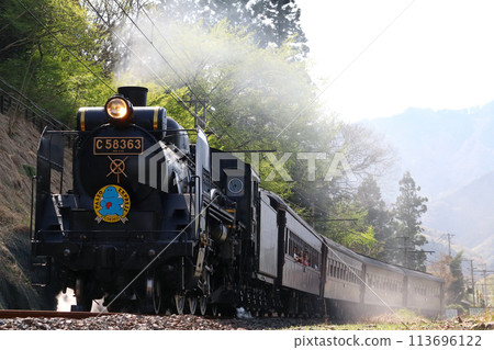[CR] Chichibu Railway SL Paleo Express (special service of old passenger cars) 113696122