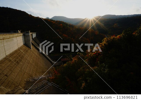 Togo Dam and the sun 113696821