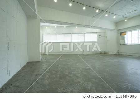 White room, inorganic room, window of inorganic room, empty room White room, inorganic room, window of inorganic room, empty room 113697996