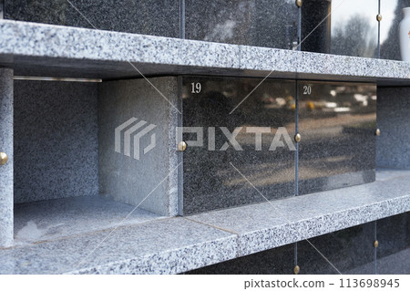 Columbarium for burial of urns with ashes 113698945