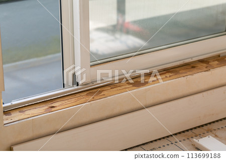 Western-style room renovation: Replacement of sash tray Western-style room renovation: Replacement of sash tray 113699188