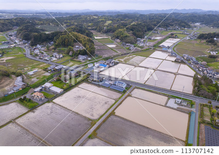Countryside_Rice fields_Bird's-eye view_Aerial photography_Drone Countryside_Rice fields_Bird's-eye view_Aerial photography_Drone 113707142