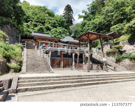 Yamadera (Risshakuji): Great Buddha Hall and Okunoin (Nyohodo) 113707377