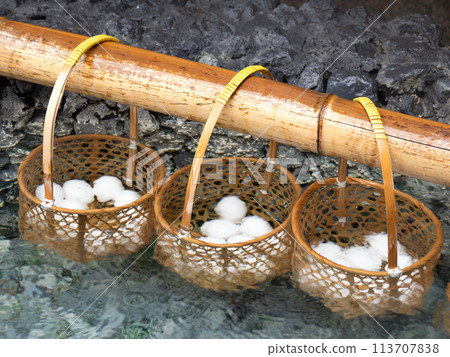 製作溫泉蛋，群馬縣草津溫泉 113707838