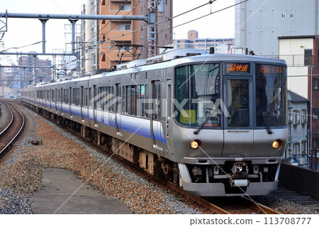 223 series Kanku and Kishu Road Rapids running on the Osaka Loop Line 113708777