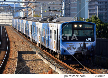 Eight 201 series local trains running on the Sakurajima Line 113708804