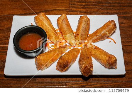 Por Pia Thod, thai oriental dish Por Pia Thod, thai oriental dish 113709479