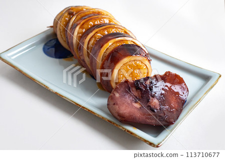 A bean paste 113710677