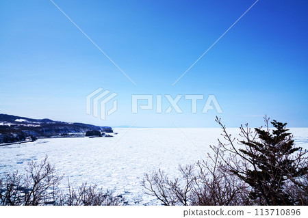 充滿流冰的鄂霍次克海,北海道 充滿流冰的鄂霍次克海,北海道 113710896