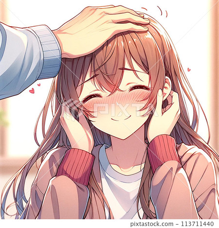 A girl who is happy to have her head stroked 113711440