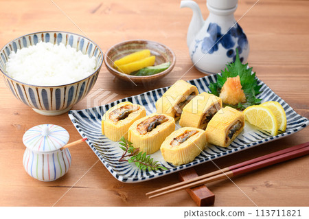 Unagi roll (Eel rolled in dashi broth with eel inside) 113711821