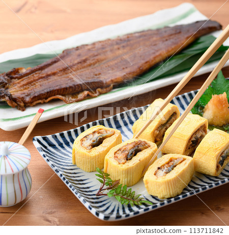 Unagi roll (Eel rolled in dashi broth with eel inside) Unagi roll (Eel rolled in dashi broth with eel inside) 113711842