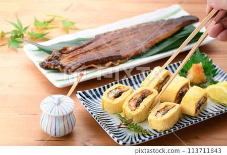 Unagi roll (Eel rolled in dashi broth with eel inside) 113711843