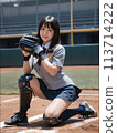 插畫素材：打棒球的高中女生（捕手） 113714222