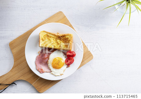 Croque Monsieur and Ham and Eggs 113715465
