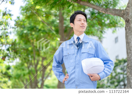 Businessman, work clothes, helmet Businessman, work clothes, helmet 113722164