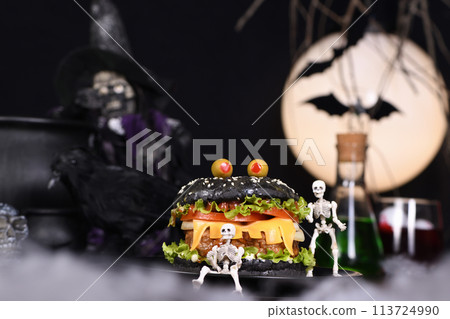 Halloween Monster black burger 113724990