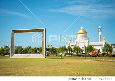 Very beautiful framed landscape of the Old Mosque in Brunei Darussalam Very beautiful framed landscape of the Old Mosque in Brunei Darussalam 113726542