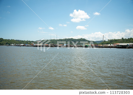 A view of Kampong Ayer, a floating village in Brunei Darussalam 113728303