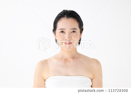 中老年女性美容圖片 113728308