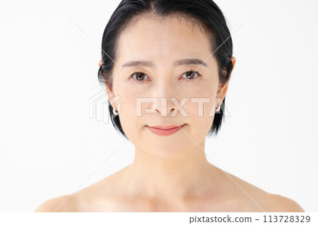 中老年女性美容圖片 113728329