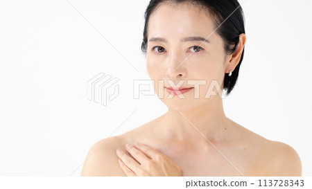 中老年女性美容圖片 113728343