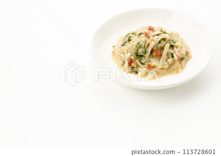 Enoki mushrooms with plum and shiso Enoki mushrooms with plum and shiso 113728601