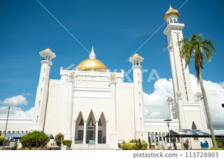 Very beautiful scenery of the Old Mosque in Brunei Darussalam Very beautiful scenery of the Old Mosque in Brunei Darussalam 113728903