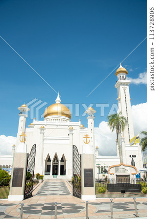 Very beautiful scenery of the Old Mosque in Brunei Darussalam Very beautiful scenery of the Old Mosque in Brunei Darussalam 113728906