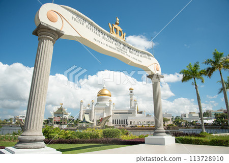 Very beautiful scenery of the Old Mosque in Brunei Darussalam Very beautiful scenery of the Old Mosque in Brunei Darussalam 113728910