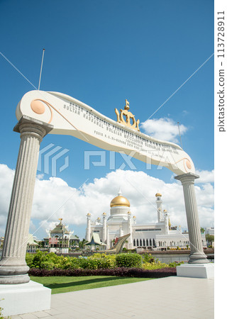 Very beautiful scenery of the Old Mosque in Brunei Darussalam Very beautiful scenery of the Old Mosque in Brunei Darussalam 113728911