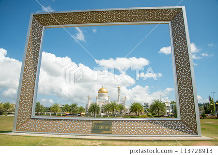 Very beautiful scenery of the Old Mosque in Brunei Darussalam 113728913