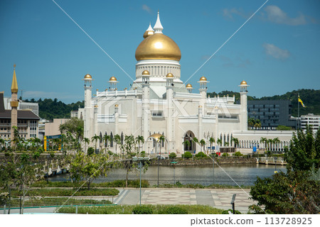 Very beautiful scenery of the Old Mosque in Brunei Darussalam Very beautiful scenery of the Old Mosque in Brunei Darussalam 113728925