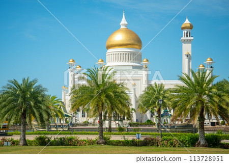 Very beautiful scenery of the Old Mosque in Brunei Darussalam Very beautiful scenery of the Old Mosque in Brunei Darussalam 113728951