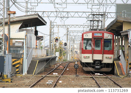 Kintetsu 6400 series train parked at Kintetsu Gose Station 113731269