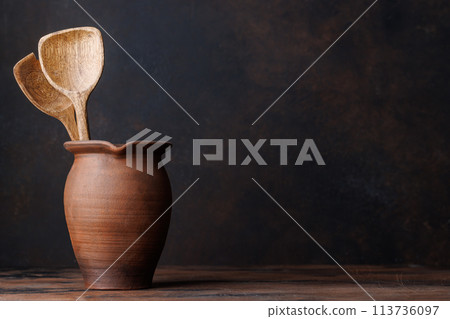 Culinary essentials 113736097