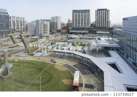 Scenery in front of Kanazawa station Scenery in front of Kanazawa station 113739027