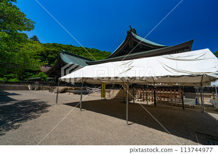 [Bizen Province Ichinomiya] Kibitsuhiko Shrine, early summer blue sky and shrine building 1, Kita-ku, Okayama City, Okayama Prefecture 113744977