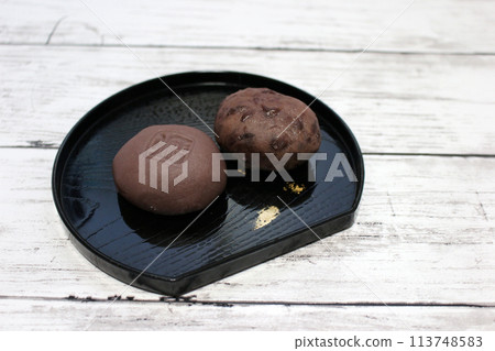 Ohagi on a plate 113748583