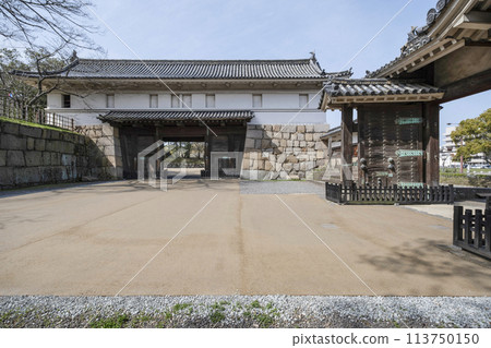 Marugame Castle (Kagawa Prefecture) Oteichinomon Gate Marugame Castle (Kagawa Prefecture) Oteichinomon Gate 113750150