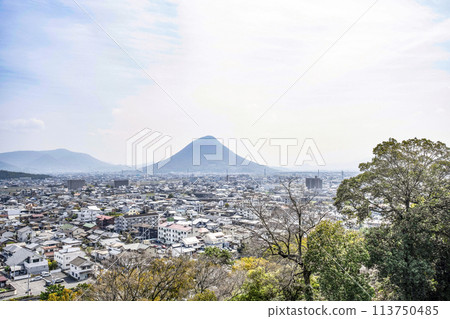 View from Sannomaru, Marugame Castle (Kagawa Prefecture) View from Sannomaru, Marugame Castle (Kagawa Prefecture) 113750485