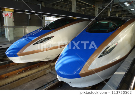Hokuriku Shinkansen 113750562
