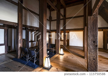 Inside the castle tower of Marugame Castle (Kagawa Prefecture) Inside the castle tower of Marugame Castle (Kagawa Prefecture) 113750586
