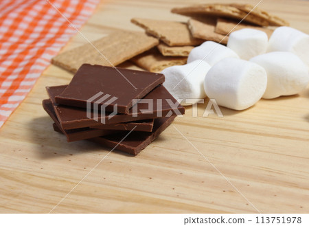 Smores. Marshmallow with Chocolate and Graham Crackers Smores. Marshmallow with Chocolate and Graham Crackers 113751978