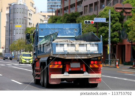 Dump truck image 113753702