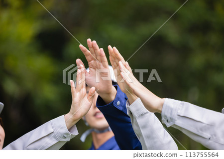 建立圈子的商人 建立圈子的商人 113755564