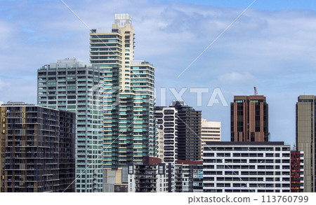 Skyscraper buildings in Melbourne cityscape, Victoria Australia 113760799