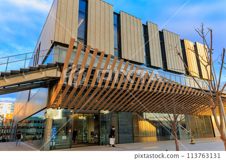 Tochigi Prefecture: Cityscape at the East Exit of JR Utsunomiya Station (Light Cube Utsunomiya) 113763131